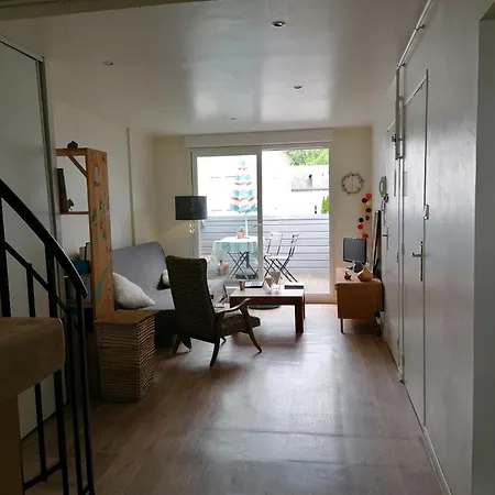 La Montaygue Apartment *